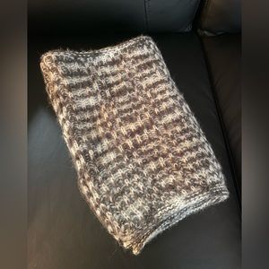 White & Grey Circle Scarf